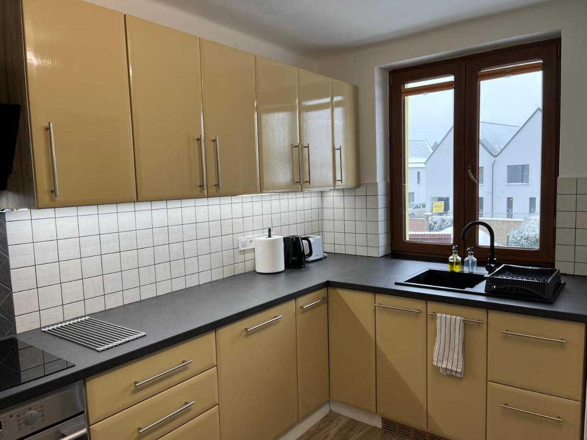 Apartment Golden Prague 78 Vestec  Exterior foto