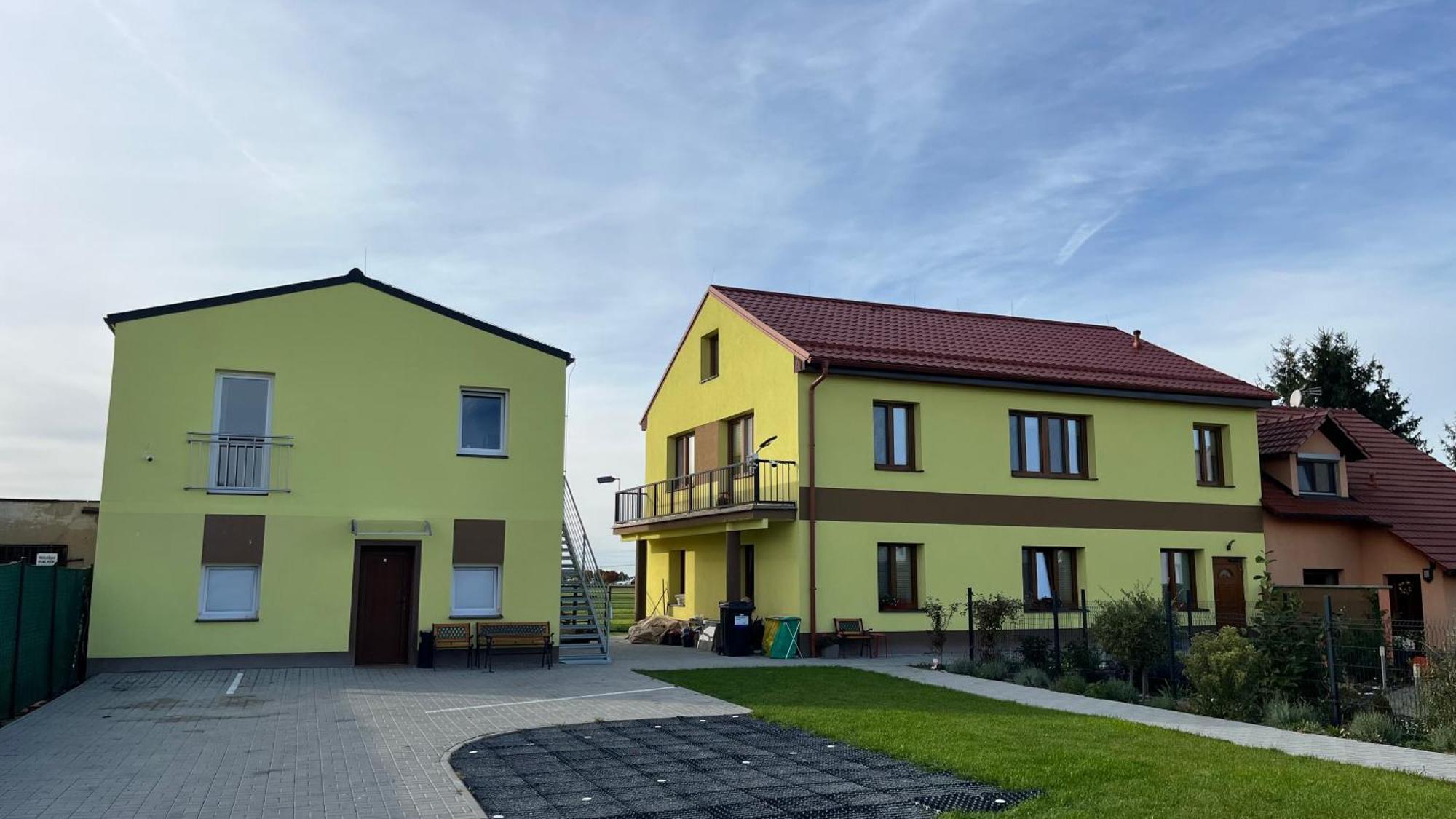 Apartment Golden Prague 78 Vestec  Exterior foto